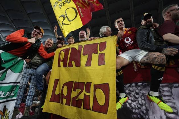 Italian soccer Serie A match - AS Roma vs SS Lazio Rome, Italy 06.04.2024: Gianluca Mancini of Roma Paulo Dybala of Roma celebrates victory 1-0 at end of the Italian Serie A TIM 2023-2024 football match derby AS ROMA vs SS LAZIO at Olympic Stadium in Rome. Rome Italy  Copyright: xIPAxSport ABACAx