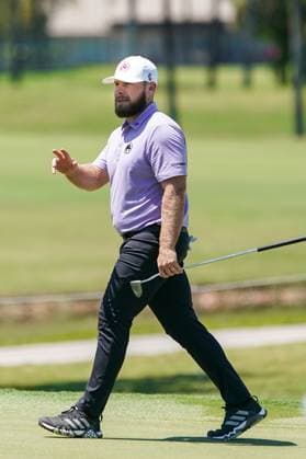 April 6, 2024, Doral, Florida, USA: Tyrrell Hatton of Legion XIII waves to the gallery after putting the 2nd hole during the second round of LIV Golf Miami at Trump National Doral. Doral USA - ZUMAw109 20240406_fap_w109_007 Copyright: xDebbyxWongx