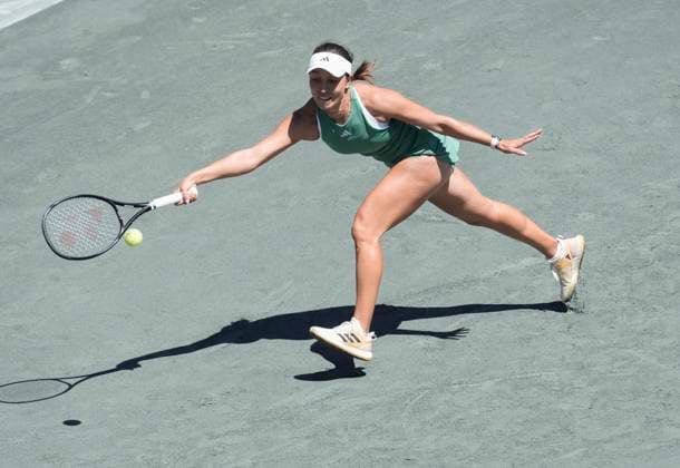 April 6, 2024: Jessica Pegula (USA) loses to Daria Kasatkina (RUS) at the Credit One Charleston Open being played at Family Circle Tennis Center in Charleston, South Carolina, {USA} Ã‚ Tennisclix Cal Media Charleston USA - ZUMAc04_ 20240406_zma_c04_020 Copyright: xLesliexBillmanx