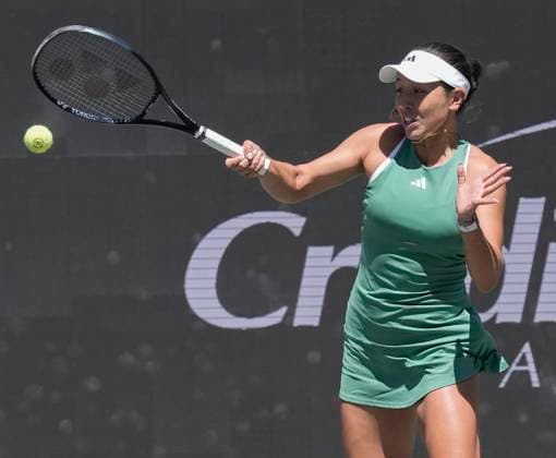 TENNIS 2024: Credit One Charleston Open APRIL 06 April 6, 2024: Jessica Pegula (USA) loses to Daria Kasatkina (RUS) at the Credit One Charleston Open being played at Family Circle Tennis Center in Charleston, South Carolina, {USA} Ã‚ÂLeslie Billman Tennisclix Cal Media (Credit Image: Â Leslie Billman Cal Sport Media) Charleston South Carolina USA EDITORIAL USE ONLY Copyright: xx ZUMA-20240406_zma_c04_011.jpg LesliexBillmanx csmphotothree248344