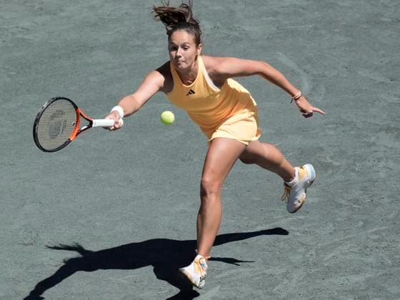 April 6, 2024: Daria Kasatkina (RUS) defeated Jessica Pegula (USA) at the Credit One Charleston Open being played at Family Circle Tennis Center in Charleston, South Carolina USA Ã‚ Tennisclix Cal Media Charleston USA - ZUMAc04_ 20240406_zma_c04_004 Copyright: xLesliexBillmanx