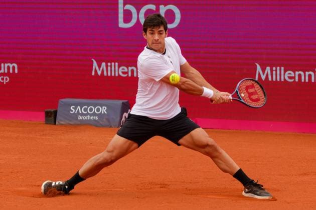 Estoril, Portugal, April 06 2024: Cristian Garin (Chile) in action during the Millennium Estoril Open match between Cristian Garin (Chile) and Hubert Hurkacz (Poland) at Clube de Tenis do Estoril in Estoril, Portugal. (Pedro Porru SPP) Copyright: xPedroxPorrux xSPPx spp-en-PePoSp-4F8A1140