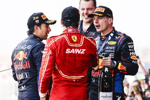 VERSTAPPEN Max (ned), Red Bull Racing RB20, portrait, PEREZ Sergio (mex), Red Bull Racing RB20, portrait, SAINZ Carlos (spa), Scuderia Ferrari SF-24, portrait during the Formula 1 MSC Cruises Japanese Grand Prix 2024, 4th round of the 2024 Formula One World Championship, WM, Weltmeisterschaft from April 5 to 7, 2024 on the Suzuka International Racing Course, in Suzuka, Japan - F1 - JAPANESE GRAND PRIX 2024 DPPI Panoramic  240407_R04_GIAPPONE__LF36206
