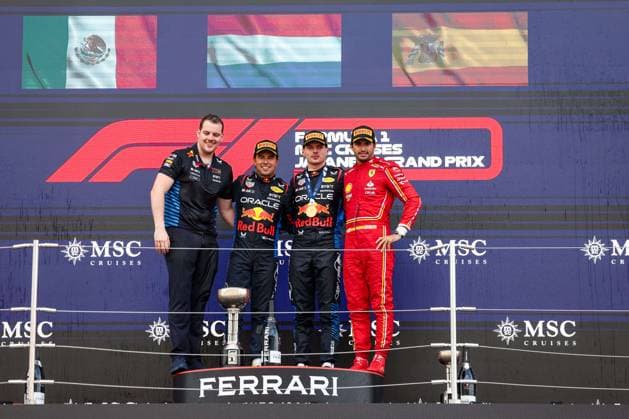 VERSTAPPEN Max (ned), Red Bull Racing RB20, PEREZ Sergio (mex), Red Bull Racing RB20, SAINZ Carlos (spa), Scuderia Ferrari SF-24, portrait, during the Formula 1 MSC Cruises Japanese Grand Prix 2024, 4th round of the 2024 Formula One World Championship, WM, Weltmeisterschaft from April 5 to 7, 2024 on the Suzuka International Racing Course, in Suzuka, Japan - F1 - JAPANESE GRAND PRIX 2024 DPPI Panoramic  240407_R04_GIAPPONE_FG_24153