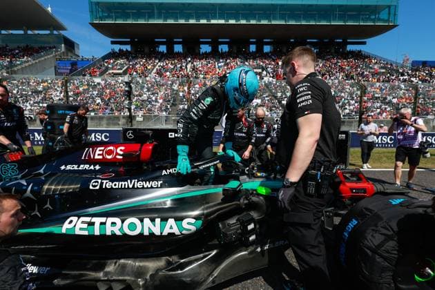 RUSSELL George (gbr), Mercedes AMG F1 Team W15, portrait during the Formula 1 MSC Cruises Japanese Grand Prix 2024, 4th round of the 2024 Formula One World Championship, WM, Weltmeisterschaft from April 5 to 7, 2024 on the Suzuka International Racing Course, in Suzuka, Japan - F1 - JAPANESE GRAND PRIX 2024 DPPI Panoramic  F12024GP04JAP_JK328486