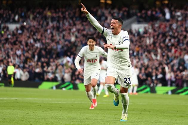 Sport Themen der Woche KW14 Sport Bilder des Tages 7th April 2024; Tottenham Hotspur Stadium, London, England; Premier League Football, Tottenham Hotspur versus Nottingham Forest; Pedro Porro of Tottenham Hotspur celebrates after he scored for 3-1  ActionPlus12627765 ShaunxBrooks