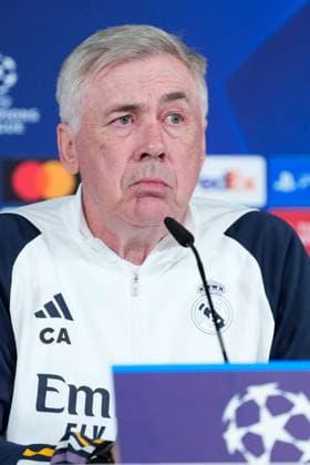 April 8, 2024, Valdebebas, Madrid, SPAIN: Carlo Ancelotti attends his press conference, PK, Pressekonferenz after the training session of Real Madrid before the UEFA Champions League, Quarter finals, football match against Manchester City at Ciudad Deportiva Real Madrid on April 8, 2024, in Valdebebas, Madrid, Spain. Valdebebas SPAIN - ZUMAa181 20240408_zaa_a181_044 Copyright: xOscarxJ.xBarrosox