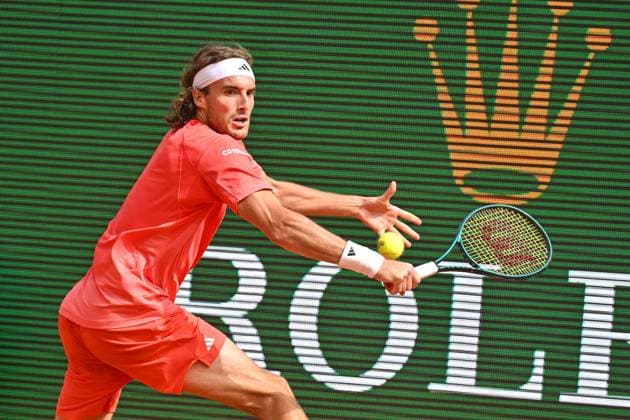 Rolex Monte-Carlo Masters - Day Three MONTE-CARLO, MONACO - APRIL 8: Stefanos Tsitsipas of Greece in action against Laslo Djere of Serbia during day three of the Rolex Monte-Carlo Masters at Monte-Carlo Country Club on April 8, 2024 in Monte-Carlo, Monaco. (Photo by Andy Astfalck) Copyright: xBEAUTIFULxSPORTS Astfalckx