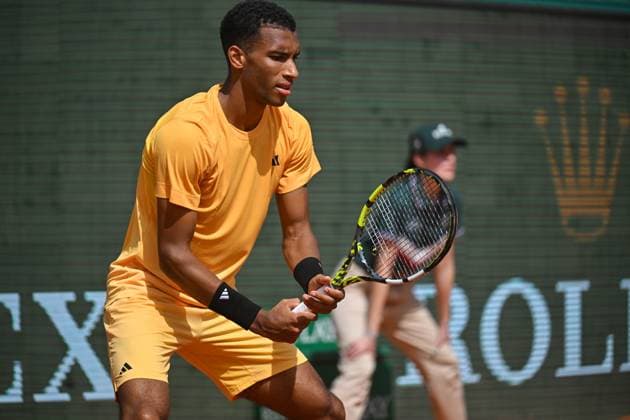 Rolex Monte-Carlo Masters - Day Three MONTE-CARLO, MONACO - APRIL 8: Felix Auger-Aliassime of Canada in action against Luca Nardi of Italy during day three of the Rolex Monte-Carlo Masters at Monte-Carlo Country Club on April 8, 2024 in Monte-Carlo, Monaco. (Photo by Andy Astfalck) Copyright: xBEAUTIFULxSPORTS Astfalckx
