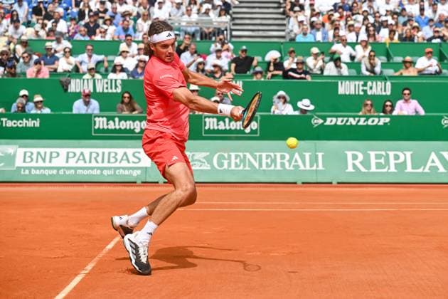 Rolex Monte-Carlo Masters - Day Three MONTE-CARLO, MONACO - APRIL 8: Stefanos Tsitsipas of Greece in action against Laslo Djere of Serbia during day three of the Rolex Monte-Carlo Masters at Monte-Carlo Country Club on April 8, 2024 in Monte-Carlo, Monaco. (Photo by Andy Astfalck) Copyright: xBEAUTIFULxSPORTS Astfalckx