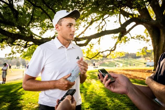240408 Ludvig Aberg of Sweden is interviewed by the media after a practice prior to the 2024 Masters Golf Tournament on April 8, 2024 in Augusta. Photo: Petter Arvidson BILDBYRAN kod PA PA0789 golf masters 1 bbeng the masters Augusta sverige Copyright: PETTERxARVIDSON BB240408PA022