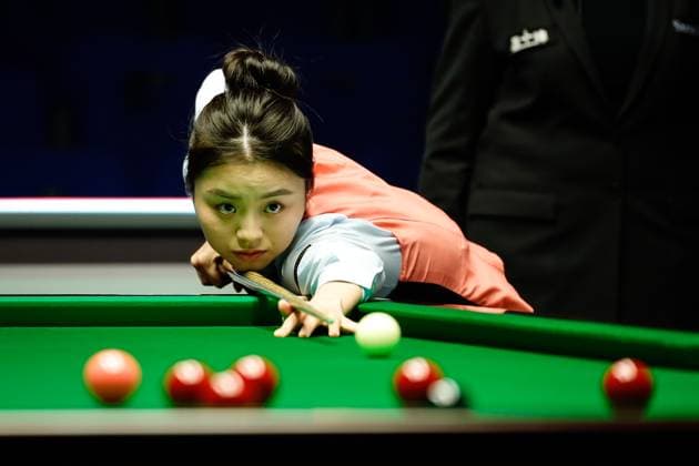 Sport Themen der Woche KW15 Sport Bilder des Tages SHEFFIELD, ENGLAND - APRIL 08: Bai Yulu of China plays a shot in the first round match against Jenson Kendrick of England on day one of 2024 World Championship, WM, Weltmeisterschaft Qualifiers at the English Institute of on April 8, 2024 in Sheffield, England.  Copyright: xTaixChengzhex 111489958471