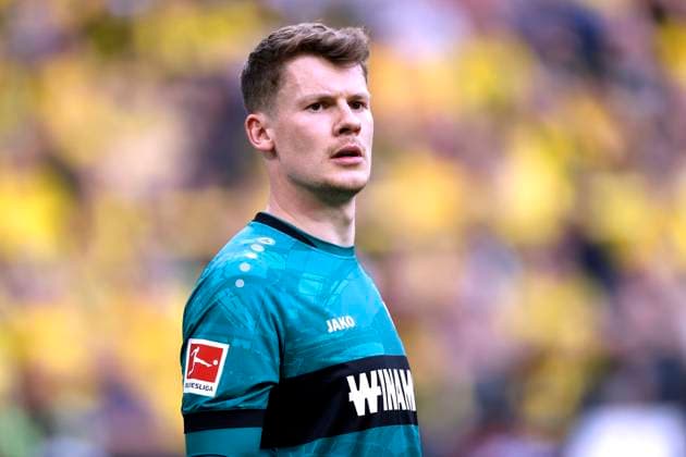 NUEBEL Alexander Torwart Team VfB Stuttgart DFL Bundesliga Saison 2023 - 2024 Bundesliga Spiel BVB - VfB Stuttgart 0 : 1 am 06.04. 2024 in Dortmund DFL REGULATIONS PROHIBIT ANY USE OF PHOTOGRAPHS as IMAGE SEQUENCES and or QUASI-VIDEO Copyright: xLacixPerenyix