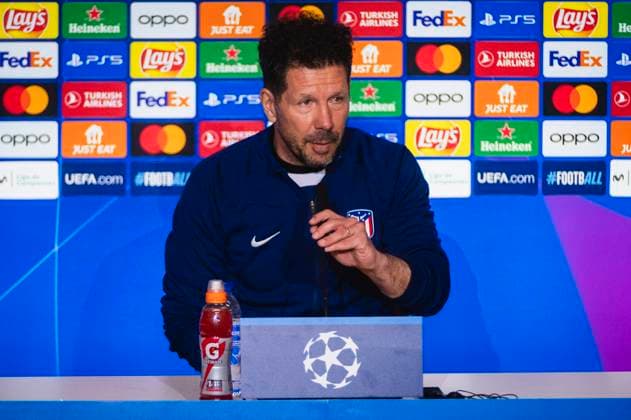 Uefa Champions League 2024: Atletico Madrid press conference, PK, Pressekonferenz match against Borussia Dortmund Diego Pablo Simeone, head coach of Atletico Madrid, speaks during the press conference a day before the quarter-final first leg football match of Champions League against Borussia Dortmund at Civitas Metropolitano stadium in Madrid. Madrid Estadio Civitas Metropolitano Madrid Spain Copyright: xAlbertoxGardinx AGardin_20240409_football_Champions_League_Atletico_Madrid_training_PC_10