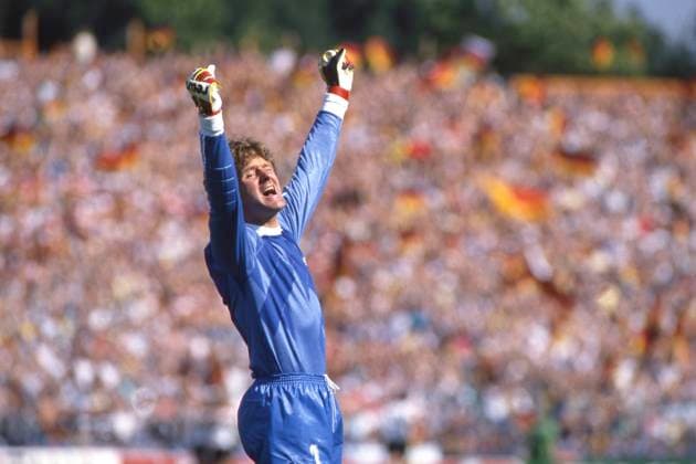 Torwart Eike IMMEL (GER) Jubel, jubeln, Freude, cheers, Deutschland (GER) - Daenemark (DEN) 2:0 Fussball EM EURO 1988 in Deutschland, 14.06.1988 im Parkstadion Gelsenkirchen, Â