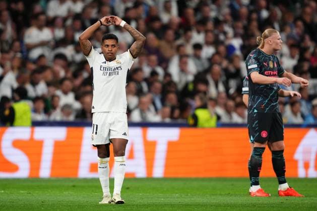 ESP: Real Madrid v Manchester City. UEFA Champions League match. Quarter-finals Rodrygo Goes of Real Madrid celebrates the 2-1 during the UEFA Champions League match, Quarter-finals, first leg, between Real Madrid and Manchester City played at Santiago Bernabeu Stadium on April 9, 2024 in Madrid Spain. kpng Copyright: xBaguxBlancox xPRESSINPHOTOx PS_240409_017