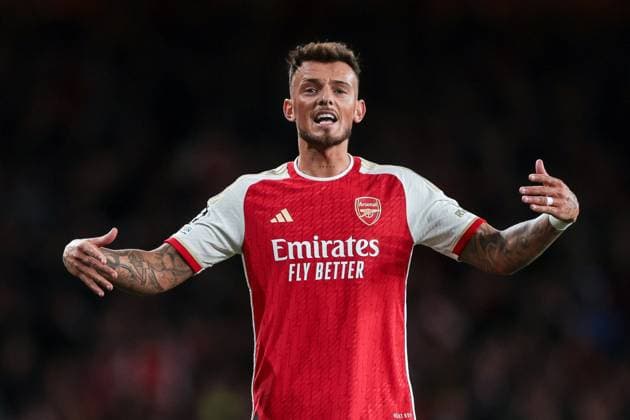 09.04.2024, Fussball, Saison 2023 2024, UEFA Champions League, Viertelfinale, Runde 1, Hinspiel, FC Arsenal London - FC Bayern München, Ben White (Arsenal London) gibt Anweisungen, London Emirates Stadium Greater London England xRHR-FOTO DEx Copyright: DennisxEwert RHR-FOTOx RHR-FOTO DE