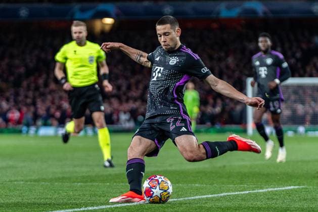 Raphael Guerreiro (FC Bayern Muenchen, 22) FC Arsenal vs. FC Bayern Muenchen , Fussball, UEFA Champions League, Viertelfinale, 09.04.2024 FC Arsenal vs. FC Bayern Muenchen , Fussball, UEFA Champions League, Viertelfinale, 09.04.2024 London Copyright: xEibner-Pressefoto BahhoxKarax EP_FCB