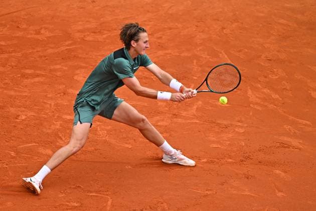 Monaco Rolex Masters Sebastian Korda (USA) during his first round match at the Monaco Rolex Masters in Monte Carlo, on April, 9, 2024. Photo by Corinne Dubreuil ABACAPRESS.COM Monaco Monaco  Copyright: xDubreuilxCorinne ABACAx