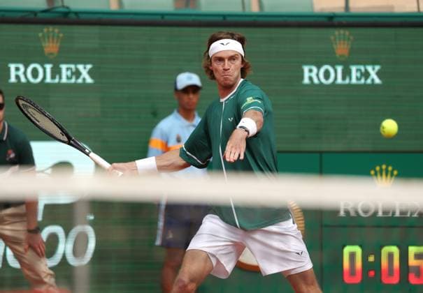 ROLEX MONTE-CARLO MASTERS PHOTOPQR NICE MATIN Jean François Ottonello ; Roquebrune-Cap-Martin ; 10 04 2024 ; Rolex Monte-Carlo Masters - Alexei Popyrin (AUS en gris) vs Andrey Rublev (RUS en vert) Roquebrune-Cap-Martin France  Copyright: xPHOTOPQR NICExMATIN MAXPPPxJeanxFrançoisxOttonellox 20240410NIM0331 20240410NIM0331
