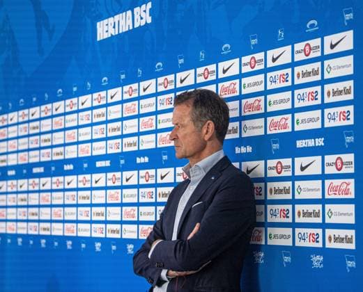 Fussball, Herren, Saison 2023 2024, 2. Bundesliga, Hertha BSC, Pressekonferenz vor dem Spiel gegen Hansa Rostock, im Bild: Geschäftsführer Thomas E. Herrich (Hertha BSC), 10.04. 2024,