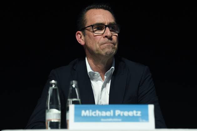 Sport Bilder des Tages Fußball 3. Liga Mitgliederversammlung MSV Duisburg am 10.04.2024 im Theater am Marientor in Duisburg Michael Preetz ( Geschäftsführer Duisburg )