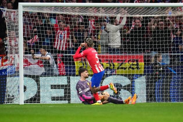Rodrigo de Paul of Atletico de Madrid celebrates after scoring the 1-0Rodrigo de Paul of Atletico de Madrid celebrates the 1-0 Atletico de Madrid v Borussia Dortmund. UEFA Champions League match. Quarter-finals, first leg. Football, Civitas Metropolitano Stadium, Madrid, Spain - 10 April 2024 Editorial use only  Copyright: xBaguxBlanco PRESSINPHOTO Shutterstockx 14430096a