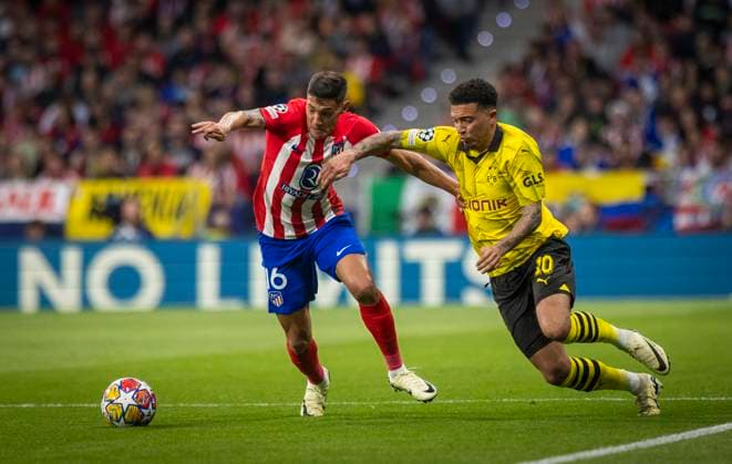 Madrid Spain. 10th Apr 2024. Nahuel Molina (AM) Jadon Sancho (BVB) Atletico Madrid - Borussia Dortmund 10.04.2024