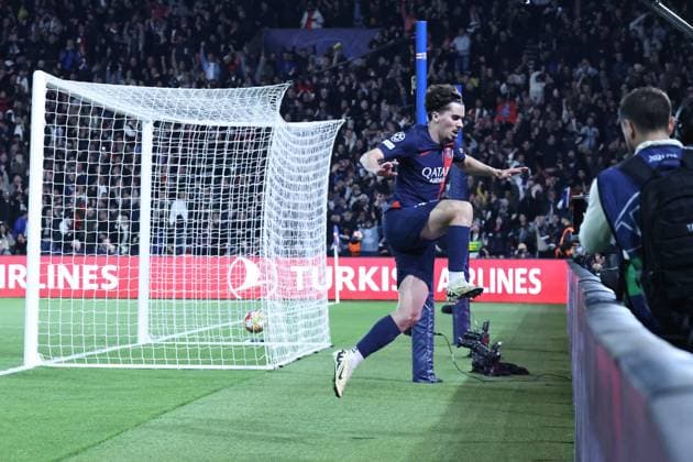 Psg - Barcelone PHOTOPQR LE PARISIEN Fred Dugit ; Paris ; 10 04 2024 ; Parc des princes (Paris XVIe), le 10 avril 2024 1 4 de finale aller de ligue des champions Psg - Barcelone Photo LP Fred Dugit joie but Vitinha --- 04 10 2024 ; PARIS ; FRANCE PARIS UEFA CHAMPIONS LEAGUE : PARIS SG VS FC Barcelona, Barca