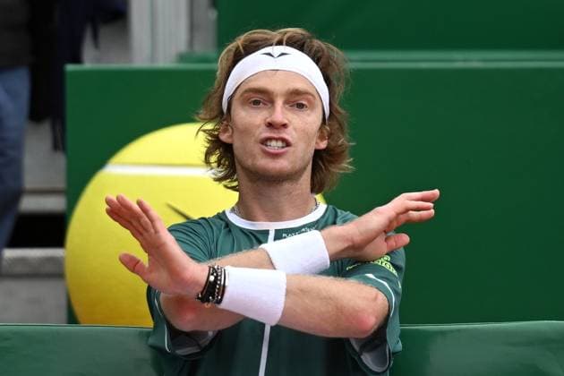 Sport Bilder des Tages ANDREY RUBLEV, Tennis Rolex Monte-Carlo Masters 2024, azione, action, single shot TENNIS ROLEX MONTE-CARLO MASTERS 2024