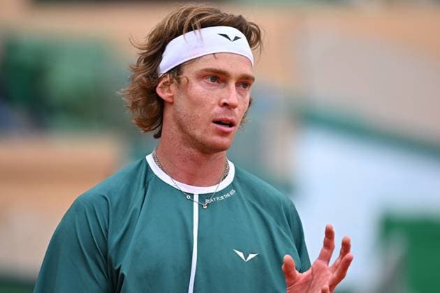 Monaco Rolex Masters Andrey Rublev (RUS) during his second round match at the Monaco Rolex Masters in Monte Carlo, on April, 10, 2024. Photo by Corinne Dubreuil ABACAPRESS.COM MONACO Monaco  Copyright: xDubreuilxCorinne ABACAx