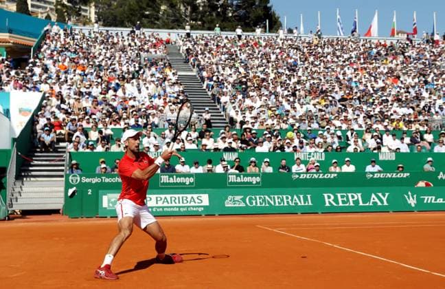 ROLEX MONTE-CARLO MASTERS HUITIEMES PHOTOPQR NICE MATIN Jean François Ottonello ; Roquebrune-Cap-Martin ; 11 04 2024 ; ROLEX MONTE-CARLO MASTERS HUITIEMES - Novak Djokovic (SRB en rouge) vs Lorenzo Musetti (ITA en blanc-vert)