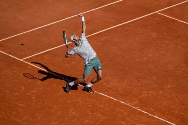 Rolex Monte-Carlo Masters - Day Five MONTE-CARLO, MONACO - APRIL 11: Lorenzo Musetti of Italy in action against Novak Djokovic of Serbia during their third round match on day six of the Rolex Monte-Carlo Masters at Monte-Carlo Country Club on April 11, 2024 in Monte-Carlo, Monaco. (Photo by Andy Astfalck) Copyright: xBEAUTIFULxSPORTS Astfalckx