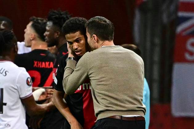 Amine Adli 21 (Bayer 04 Leverkusen) und Chef-Trainer Xabi Alonso (Bayer 04 Leverkusen), Bayer Leverkusen vs. West Ham United, Fussball, Europa League, Viertelfinale, Hinspiel, 11.04.2024 Leverkusen Nordrhein-Westfalen Deutschland