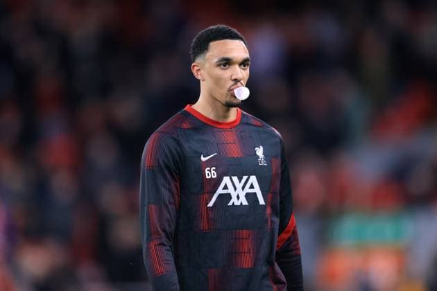Football - UEFA Europa League - Quarter Final (1st Leg) - Liverpool v Atalanta 11th April 2024 - UEFA Europa League - Quarter Final (1st Leg) - Liverpool v Atalanta - Trent Alexander-Arnold of Liverpool blows a chewing gum bubble - Photo: Simon Stacpoole Offside. Liverpool UK Copyright: xSimonxStacpoolexOffside