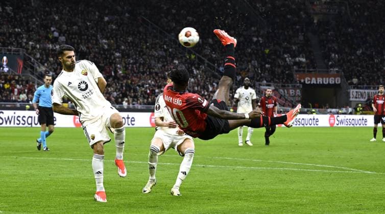 Fußball, EL, AC Mailand - AS Rom Foto IPP Paolo Bona Milano 11 04 2024 UEFA Europa League di Calcio stagione 2023 2024 partita Milan-Roma Nella foto Rafael Leao Italy Photo Press Worldwide Copyright italy Italy ITALY  Copyright: xR4924_italyphotopressx