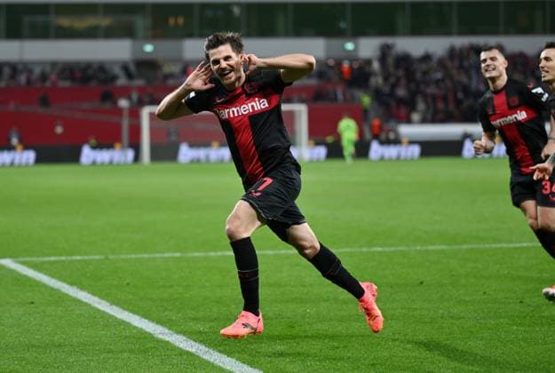 Jubel Jonas Hofmann (Bayer 04 Leverkusen) 1:0 11.04.2024, Fussball Europa League, Saison 2023 2024, Viertelfinale Hinspiel, Bayer 04 Leverkusen - West Ham United Leverkusen BayArena Nordrhein Westfalen Deutschland