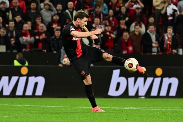 Tor zum 1:0 durch Jonas Hofmann 7 (Bayer 04 Leverkusen), Bayer Leverkusen vs. West Ham United, Fussball, Europa League, Viertelfinale, Hinspiel, 11.04.2024 Leverkusen Nordrhein-Westfalen Deutschland