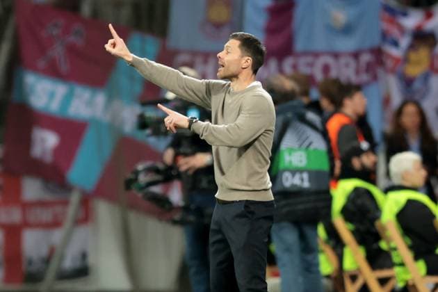 Cheftrainer Xabi Alonso (Bayer 04 Leverkusen) beim Spiel der Europa League (Viertelfinale-Hinspiel) Bayer 04 Leverkusen - West Ham United. Copyright: Thomas Pakusch