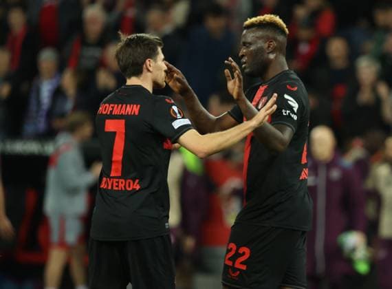 Torjubel 2-0 Victor Boniface (Bayer, R) mit Jonas Hofmann (Bayer), UEFA Europa League, Viertelfinale, Hinspiel, Bayer 04 Leverkusen vs West Ham United, Leverkusen, Deutschland, 11.04.2024.