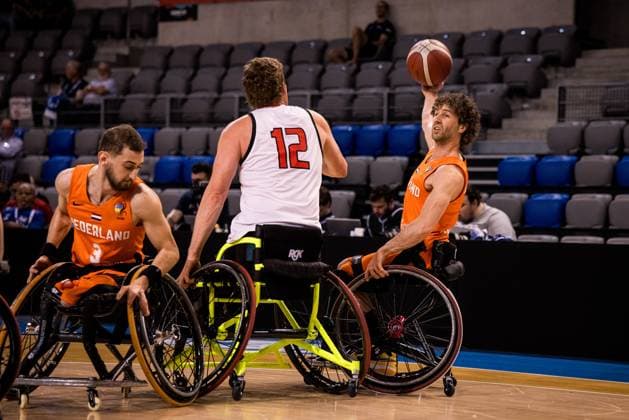 2024 IWBF Men’s Repechage: Kanda - Niederlande; 12.04.2024 Anil Cegil (Niederlande, 3), Patrick Anderson (Kanada, 12), Robin Poggenwisch (Niederlande, 1) am Ball 2024 IWBF Men’s Repechage: Kanda - Niederlande, Azur Arena, Antibes Copyright: xBEAUTIFULxSPORTS Wunderlx