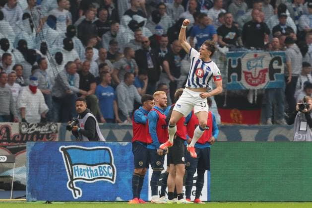 12.04.2024, xtgx, Fussball 2. Bundesliga, Hertha BSC - Hansa Rostock emspor, v.l. Fabian Reese (Hertha, 11) Jubel, Torjubel, jubelt ueber das Tor, celebrate the goal, celebration (DFL DFB REGULATIONS PROHIBIT ANY USE OF PHOTOGRAPHS as IMAGE SEQUENCES and or QUASI-VIDEO) Berlin