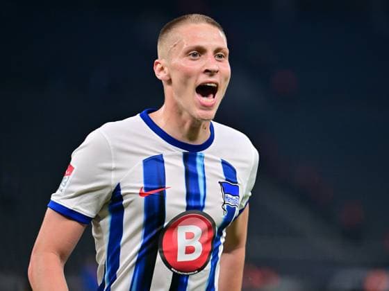 Palko Dardai (Hertha BSC, 27) jubelt ueber sein Tor zum 3:0, GER, Hertha BSC vs. FC Hansa Rostock, Fussball Herren, 2. Bundesliga, Saison 2023 2024, 29. Spieltag, 12.04.2024. (DFL REGULATIONS PROHIBIT ANY USE OF PHOTOGRAPHS AS IMAGE SEQUENCES AND OR QUASI - VIDEO). GER, Hertha BSC vs. FC Hansa Rostock, Fussball Herren, 2. Bundesliga, Saison 2023 2024, 29. Spieltag, 12.04.2024. Berlin