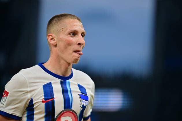 Palko Dardai (Hertha BSC, 27) jubelt ueber sein Tor zum 3:0, GER, Hertha BSC vs. FC Hansa Rostock, Fussball Herren, 2. Bundesliga, Saison 2023 2024, 29. Spieltag, 12.04.2024. (DFL REGULATIONS PROHIBIT ANY USE OF PHOTOGRAPHS AS IMAGE SEQUENCES AND OR QUASI - VIDEO). GER, Hertha BSC vs. FC Hansa Rostock, Fussball Herren, 2. Bundesliga, Saison 2023 2024, 29. Spieltag, 12.04.2024. Berlin