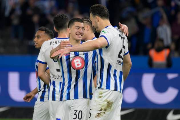 Tor, Treffer, Jubel, Torjubel, Freude, Begeisterung, Haris Tabakovic (Hertha BSC, 25), schiesst Hertha zum 4:0, Tor, Hertha BSC - FC Hansa Rostock, 2. Bundesliga, Fussball, DFB, Spielzeit 2023 2024, 29. Spieltag, Olympia - Stadion Berlin, DFB DFL REGULATIONS PROHIBIT ANY USE OF PHOTOGRAPHS AS IMAGE SEQUENCES AND OR QUASI-VIDEO, 12.04. 2024,