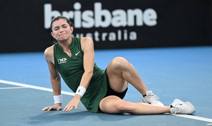 TENNIS BILLIE JEAN KING CUP, Marcela Zacarias of Mexico reacts after being injured during her singles match against Taylah Preston of Australia during the Billie Jean King Cup at Pat Rafter Arena in Brisbane, Saturday, April 13, 2024. ( NO ARCHIVING, EDITORIAL USE ONLY, NO USE IN BOOKS WITHOUT CONSENT BRISBANE QUEENSLAND AUSTRALIA  Copyright: xDARRENxENGLANDx 20240413001931243516