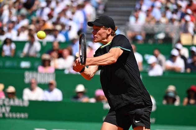 Monaco Rolex Masters Jannik Sinner (ITA) during his quarter final round match at the Monaco Rolex Masters in Monte Carlo, on April, 12, 2024. Photo by Corinne Dubreuil ABACAPRESS.COM Monaco Monaco  Copyright: xDubreuilxCorinne ABACAx