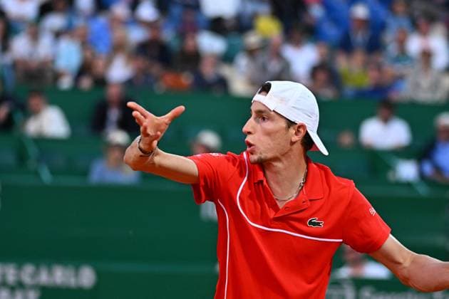 Monaco Rolex Masters Ugo Humbert (FRA) during his quarter final round match at the Monaco Rolex Masters in Monte Carlo, on April, 12, 2024. Photo by Corinne Dubreuil ABACAPRESS.COM Monaco Monaco  Copyright: xDubreuilxCorinne ABACAx