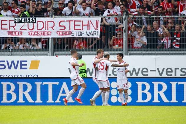 13.04.2024, xavx, Fussball 2.Bundesliga, SV Wehen Wiesbaden - Fortuna Düsseldorf emspor, v.l. Shinta Appelkamp (Fortuna Düsseldorf) celebrate the goal, Der Torjubel zum 0:1 (DFL DFB REGULATIONS PROHIBIT ANY USE OF PHOTOGRAPHS as IMAGE SEQUENCES and or QUASI-VIDEO) Wiesbaden