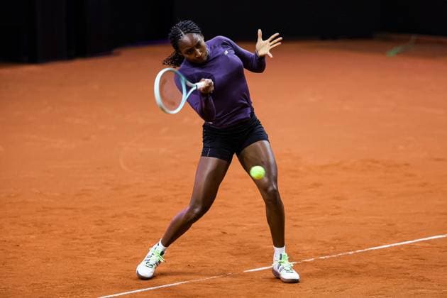 Coco Gauff beim Training during training Porsche Tennis Grand Prix GP Stuttgart 2024, Porsche-Arena, 13.04.2024 GER Porsche Tennis Grand Prix GP Stuttgart 2024 Porsche-Arena, 13.04.2024 Stuttgart Copyright: xEibner-Pressefoto RogerxBuerkex EP